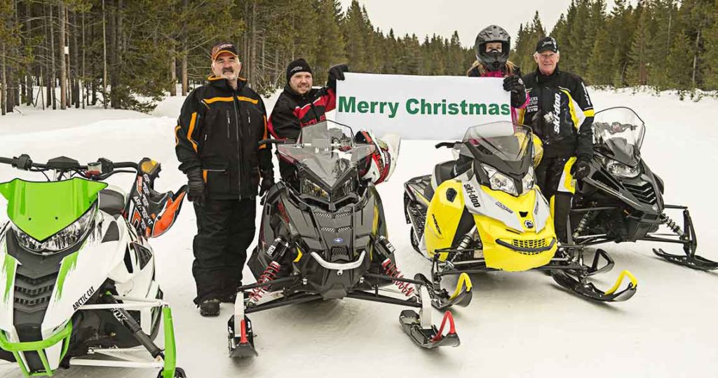 Snowmobiling-on-Christmas-Day