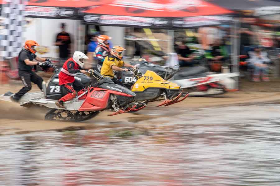 NH snowmobile watercross 2018