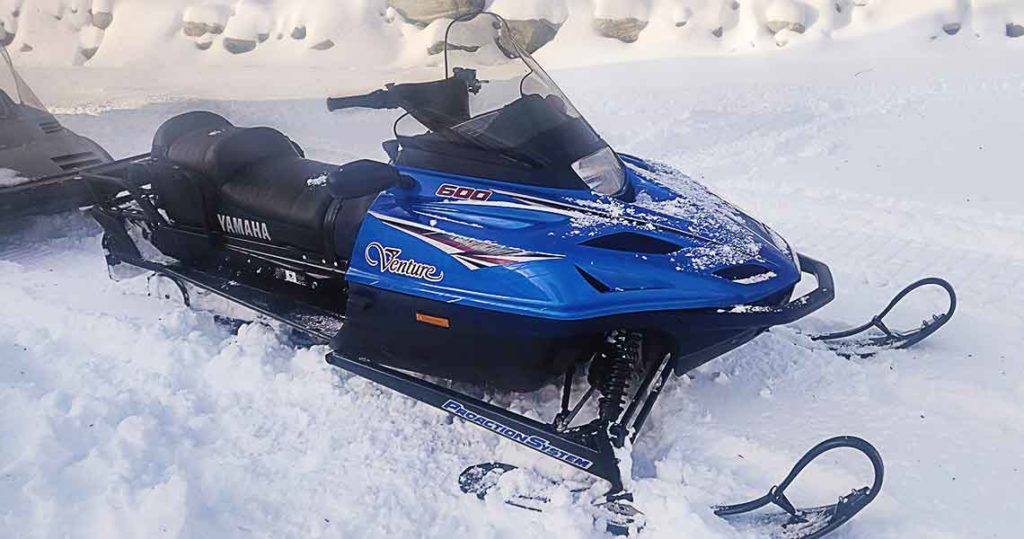 1997 Yamaha Venture snowmobile